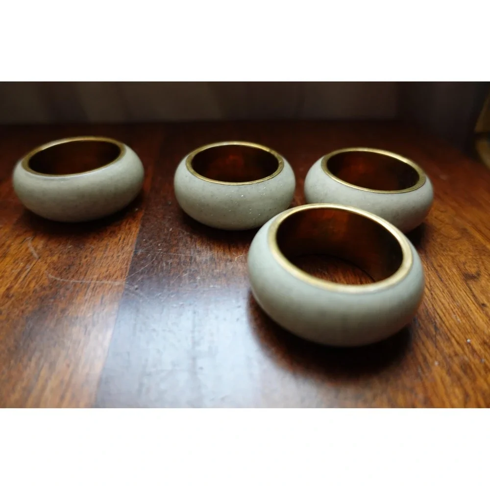 Mid-Century Modern Napkin‎ Rings: Cream Glitter Gold Trim, Set of 4